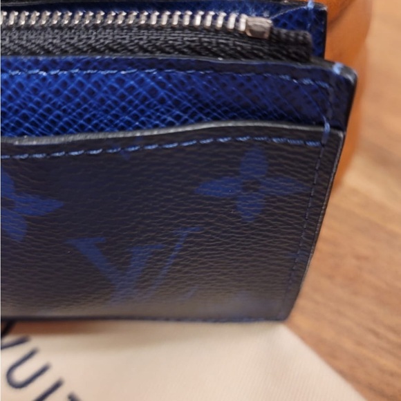 Louis Vuitton Blue Coin Card Holder - Picture 8 of 15